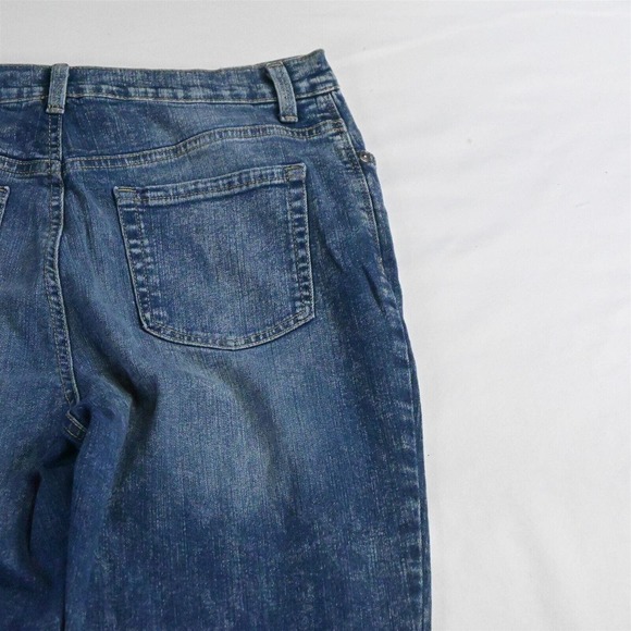 Gloria Vanderbilt 10 Amanda Classic Taper Light Wash Stretch Denim Jeans - Picture 5 of 7